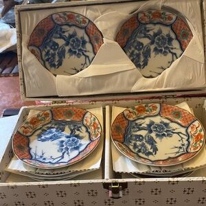 Vintage rare oriental 4 1/2” small plates with original display box